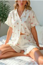 Çiçek Baskılı Fırfırlı Pijama Takımı