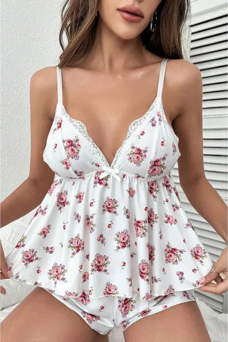 Floral Patterned Lace Detailed Pajama Set