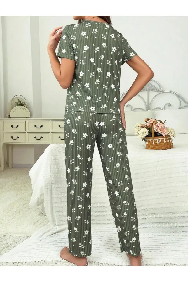 Ensemble de pyjama en velours côtelé à motifs floraux minimalistes