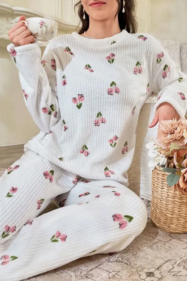Çiçek Desenli Fitilli Pamuklu Uzun Pijama Takımı
