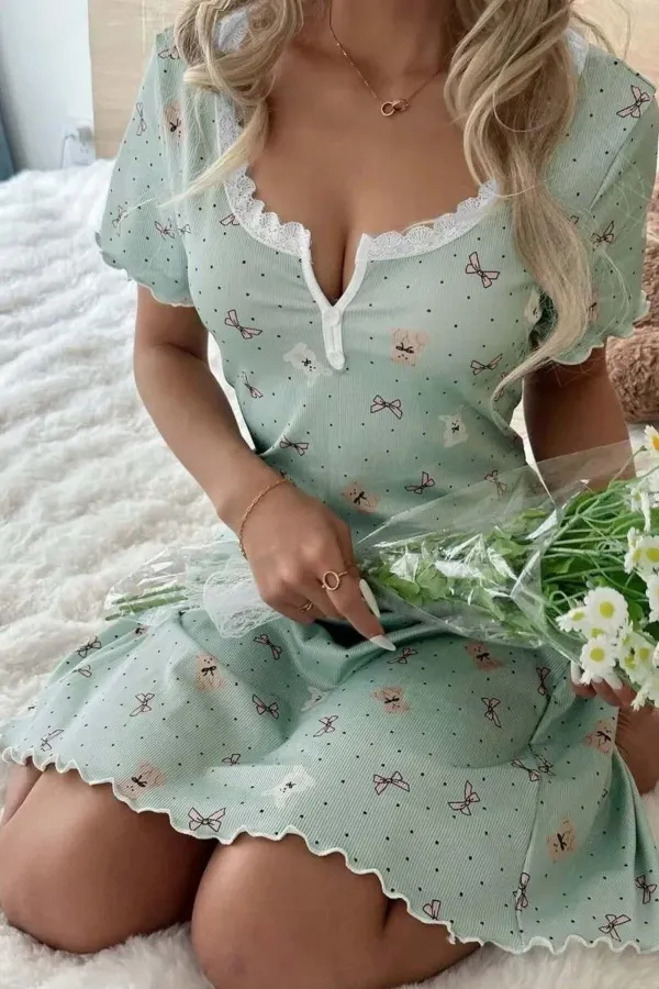 Yeşil Ayıcık ve Fiyonk Desenli Pijama Gecelik