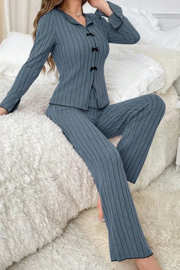 Pamuklu Mor Fiyonk Detaylı Mevsimlik Pijama Takımı