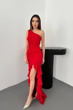Robe rouge à volants fendue en gros