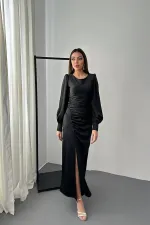 Robe en satin noir avec fente latérale et plis, vente en gros