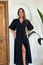 Robe en mousseline noire avec ceinture en gros