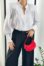 Toptan Beyaz Puantiyeli Gömlek