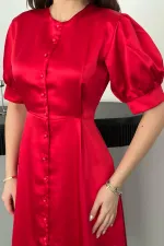 Robe boutonnée en satin rouge en gros