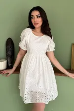 Robe en dentelle blanche en gros
