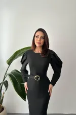 Toptan Siyah Kol Tepesi Pileli Kemerli Elbise