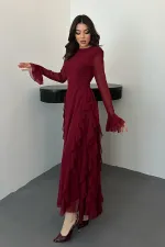 Robe en mousseline bordeaux à volants en gros