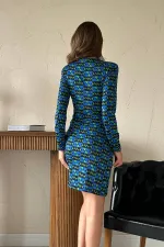 Robe plissée bleue à motifs en gros