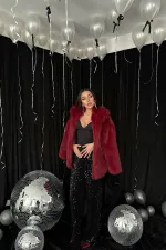 Manteau de fourrure bordeaux en gros