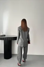 Toptan Gri Çizgili Üçlü Takım