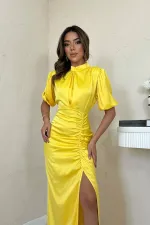 Robe en satin plissée jaune en gros