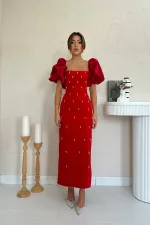 Robe rouge à manches brodées en gros