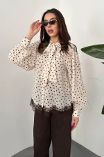 Toptan Bej Puantiyeli Dantelli Gömlek