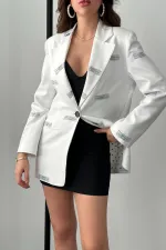 Veste détaillée avec étiquette écrue en gros