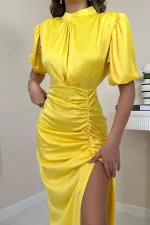 Robe en satin plissée jaune en gros