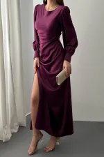 Robe en satin violet avec fente latérale et plis, vente en gros