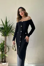 Robe noire en tricot à boutons dorés en gros