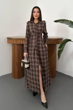 Robe plissée marron à carreaux en gros