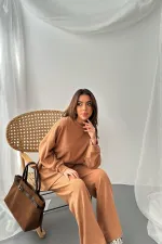 Ensemble pull et pantalon côtelés classiques Camel en gros