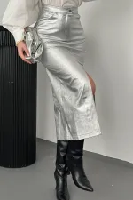 Jupe fendue en gabardine dorée argentée en gros