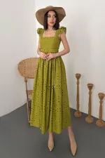 Toptan Fıstık Yeşili Dantelli Brode Elbise