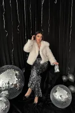 Toptan Ekru Kürklü Kısa Manto