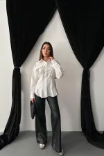 Toptan Beyaz Kapaklı Pileli Gömlek