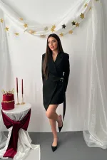 Robe veste noire à boucle latérale en gros