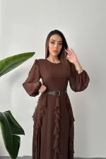 Robe en mousseline marron ceinturée en gros