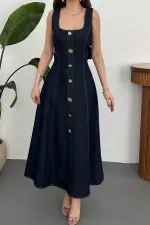 Robe en jean bleu en gros avec boutons décoratifs