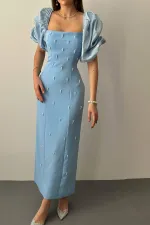Robe bleu ciel brodée à manches en gros