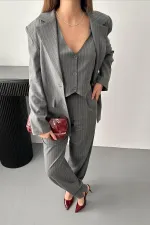 Toptan Gri Çizgili Üçlü Takım