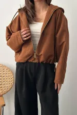 Veste courte à capuche camel en gros