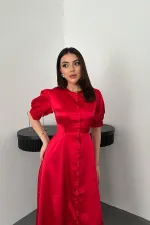 Robe boutonnée en satin rouge en gros