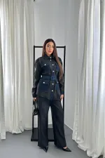 Ensemble chemise et pantalon à poches noires garnies en gros