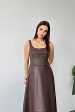 Robe en cuir marron à bretelles en gros
