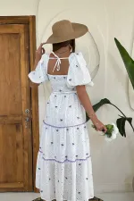 Robe brodée détaillée en dentelle lilas en gros