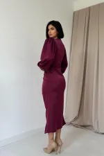 Robe en satin violet à col en V en gros