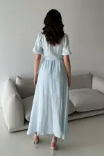 Robe en lin et mousseline bleu bébé à double boutonnage en gros