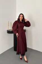Robe longue ceinturée en dentelle gaufrée prune (vente en gros)