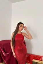Robe rouge à paillettes avec dos nu en gros