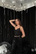 Toptan Siyah Askılı Degaje Bluz