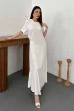 Robe plissée écru à col rond en gros