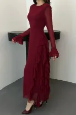 Robe en mousseline bordeaux à volants en gros