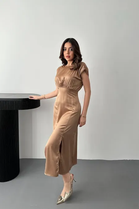 Robe Helen fendue en vison en gros