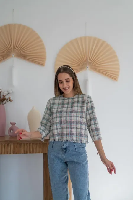 Blouse à motifs avec détails à pompons, vendue en gros