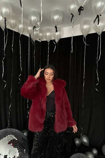 Manteau de fourrure bordeaux en gros